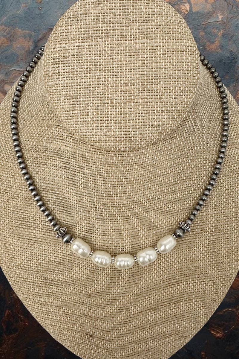 Shadow Bluff Pearl Choker