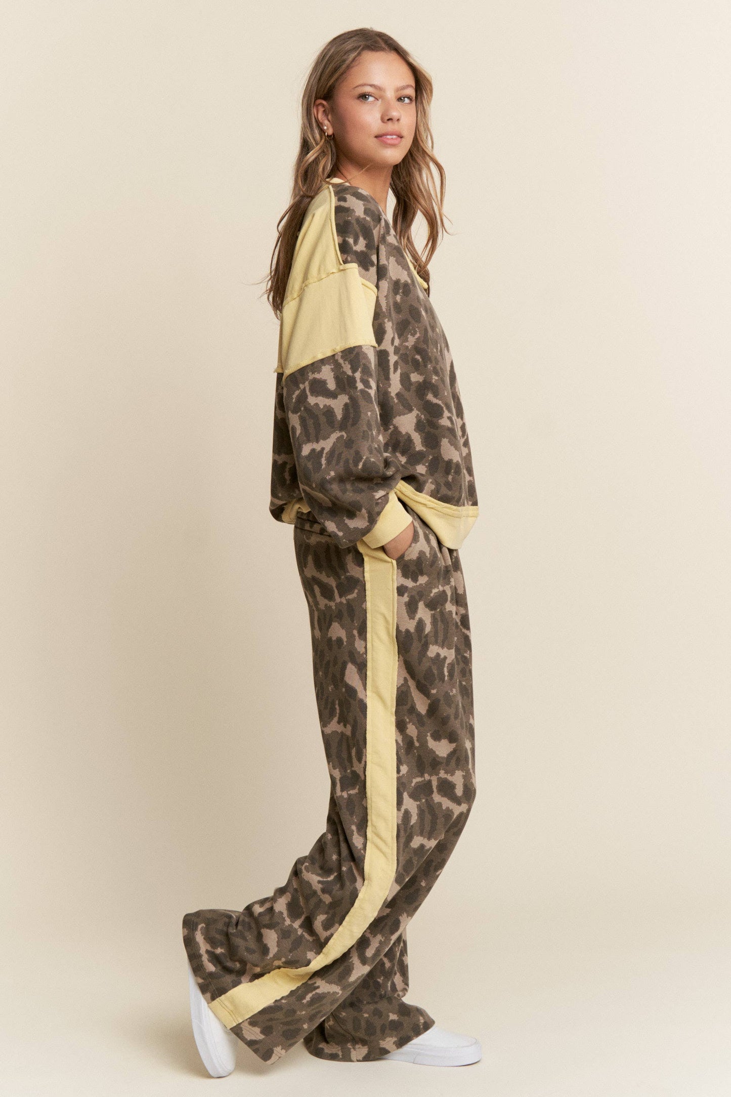 Leopard Print Wide Leg Bottoms